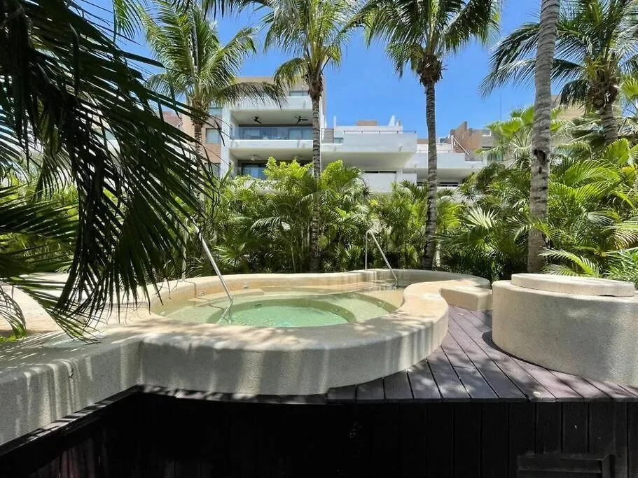 4 Bed/3Bath Penthouse Lorena Ochoa-Corasol Playa del Carmen Apartmán