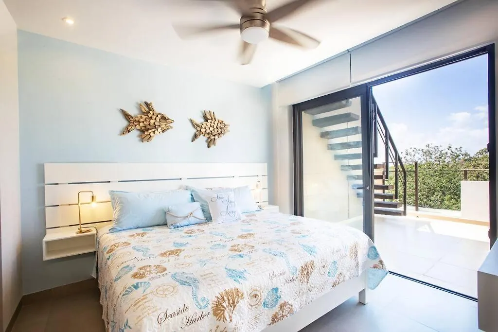 4 Bed/3Bath Penthouse Lorena Ochoa-Corasol Playa del Carmen Apartmán