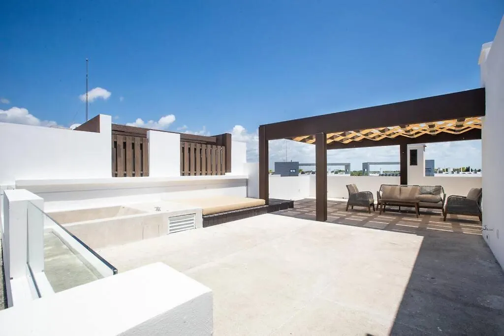 4 Bed/3Bath Penthouse Lorena Ochoa-Corasol Playa del Carmen Apartmán